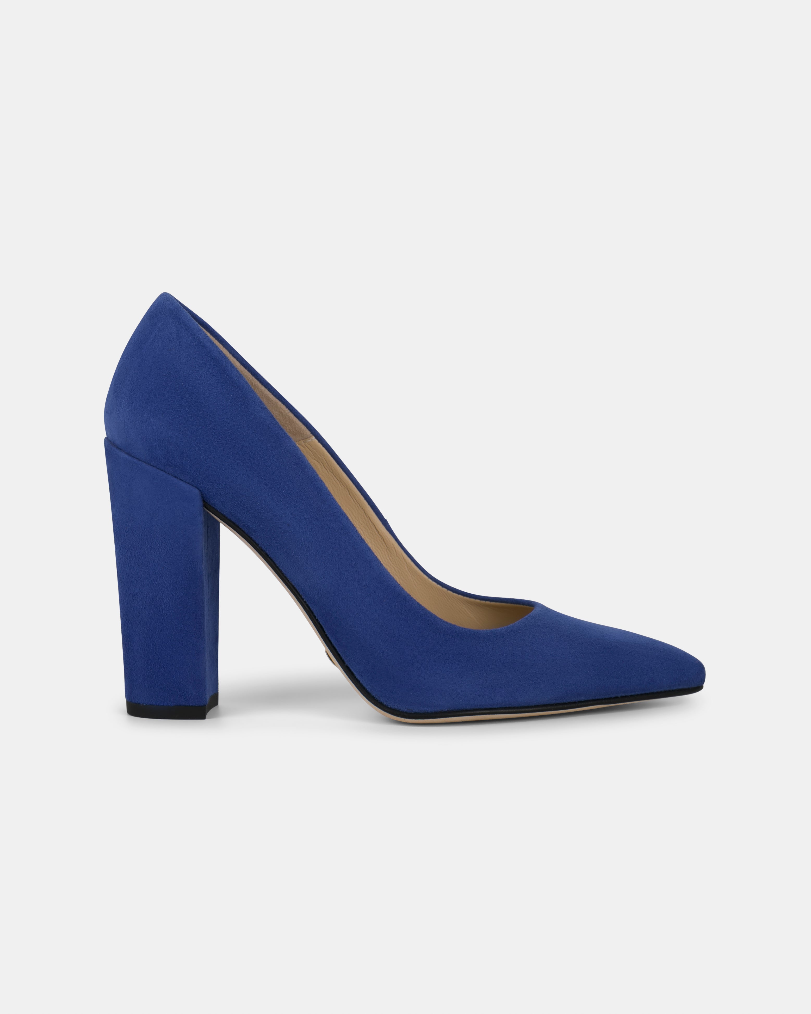 CAELA Heels AZ