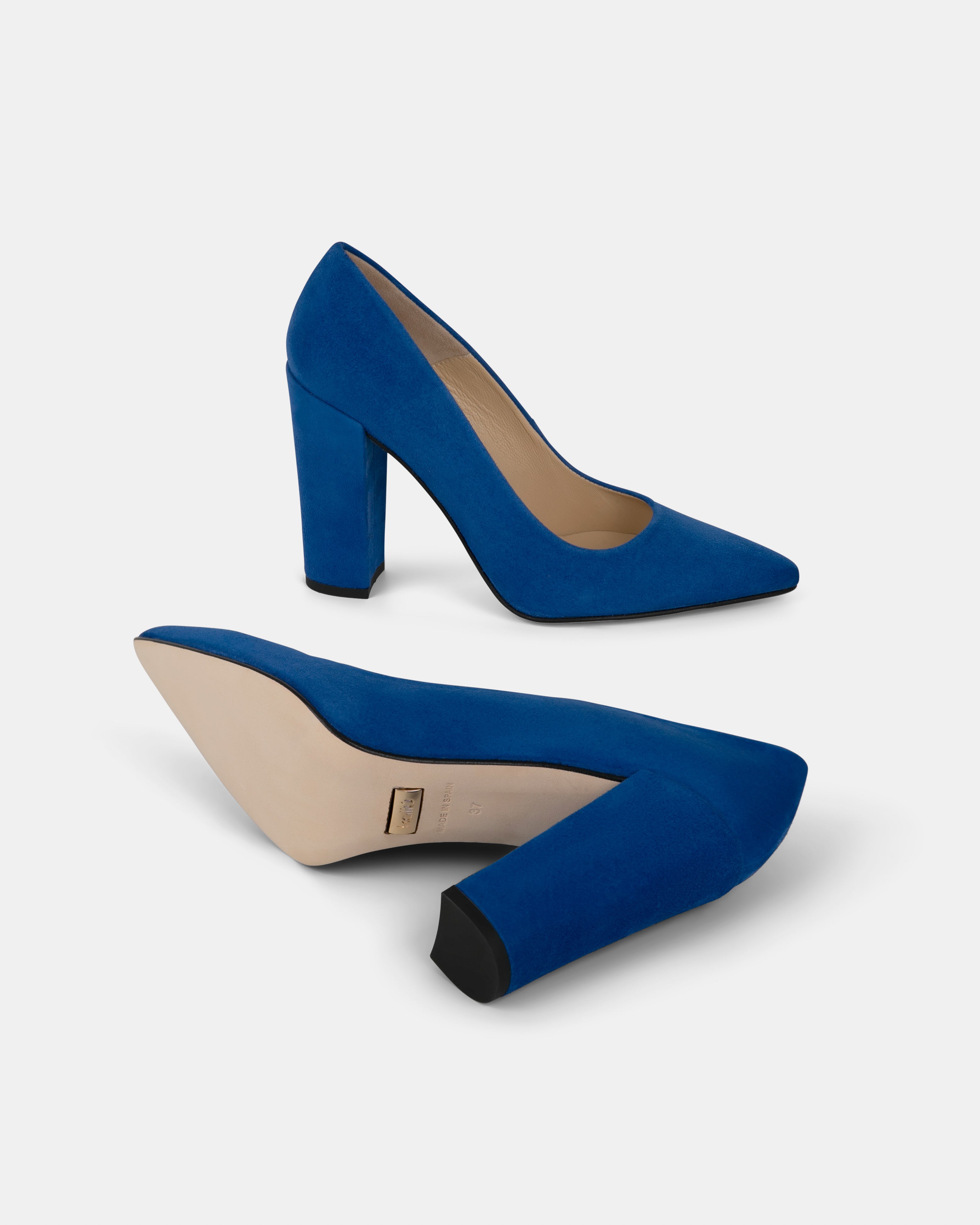 CAELA Heels AZ