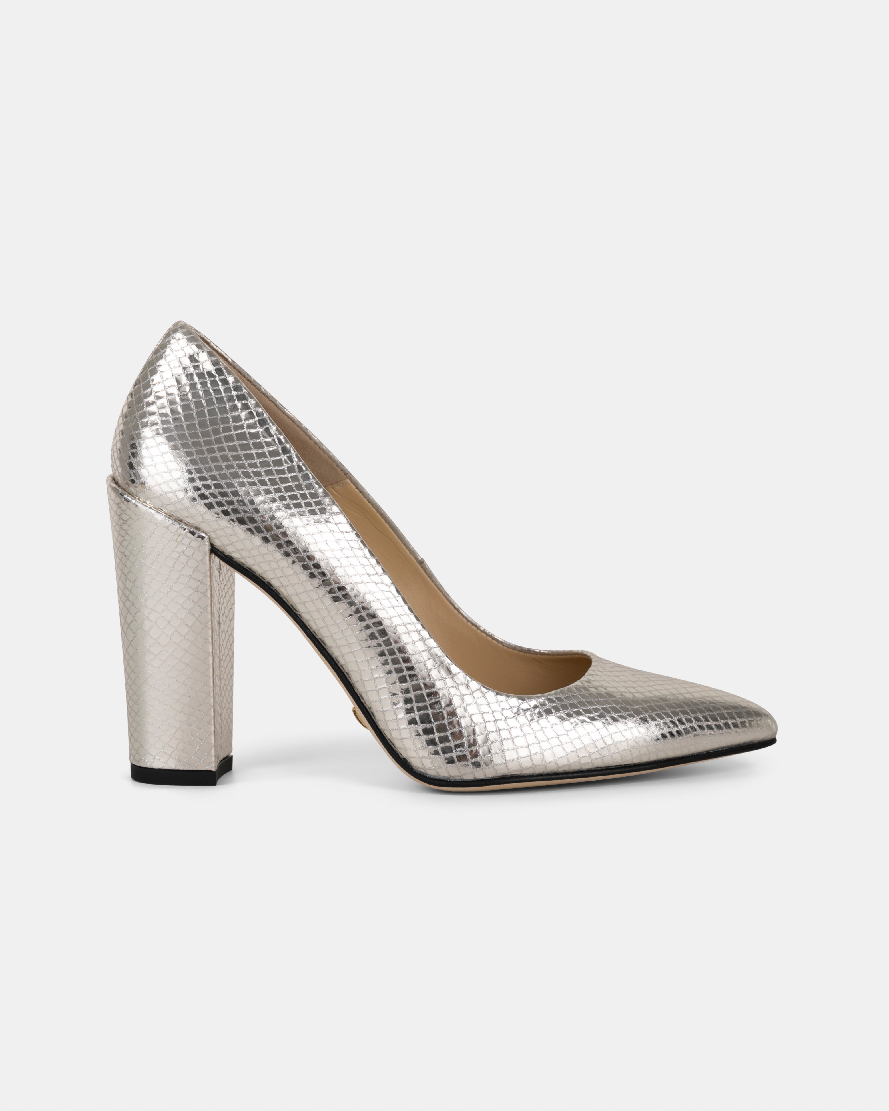 CAELA Heels PL