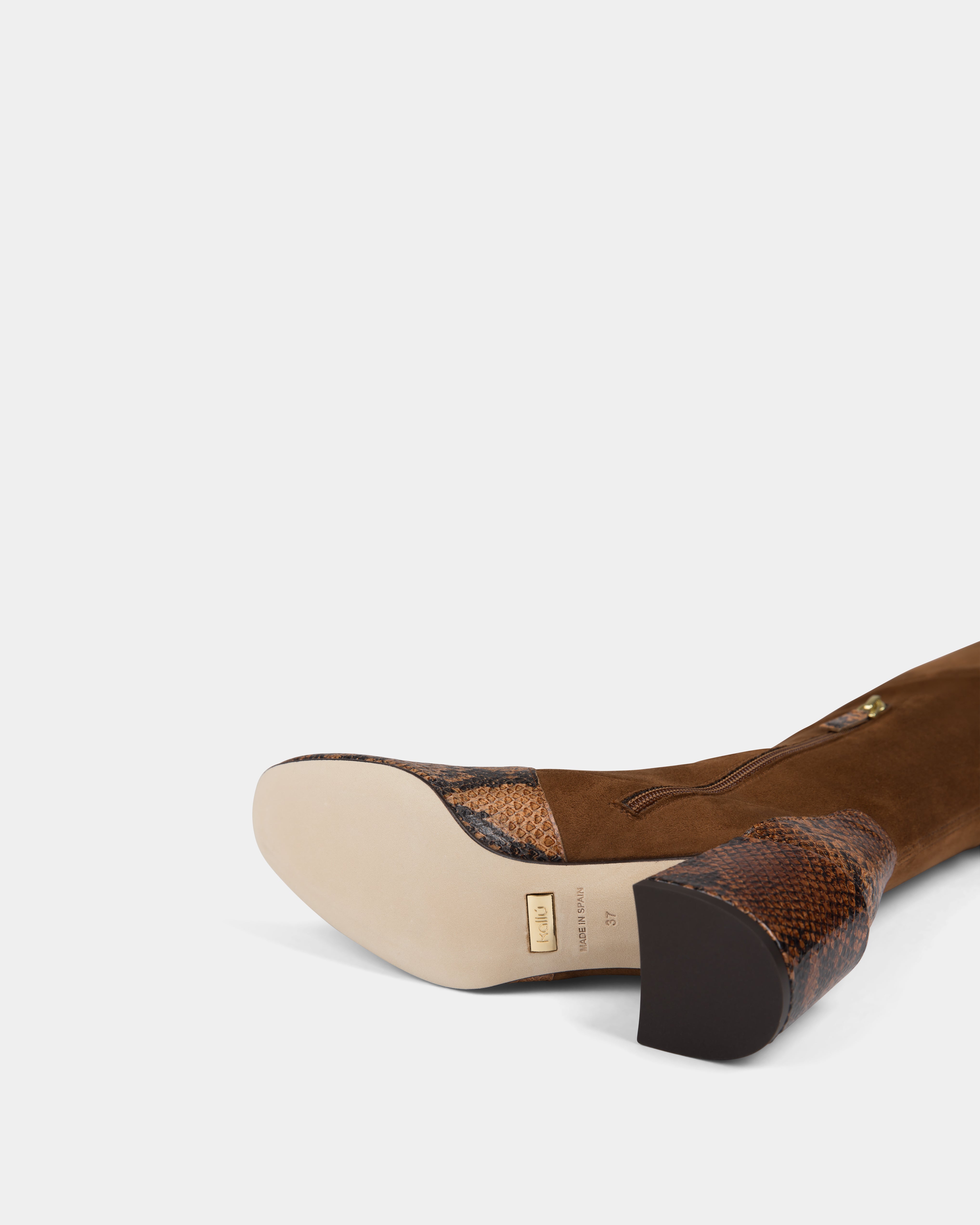 COVELUX Boots