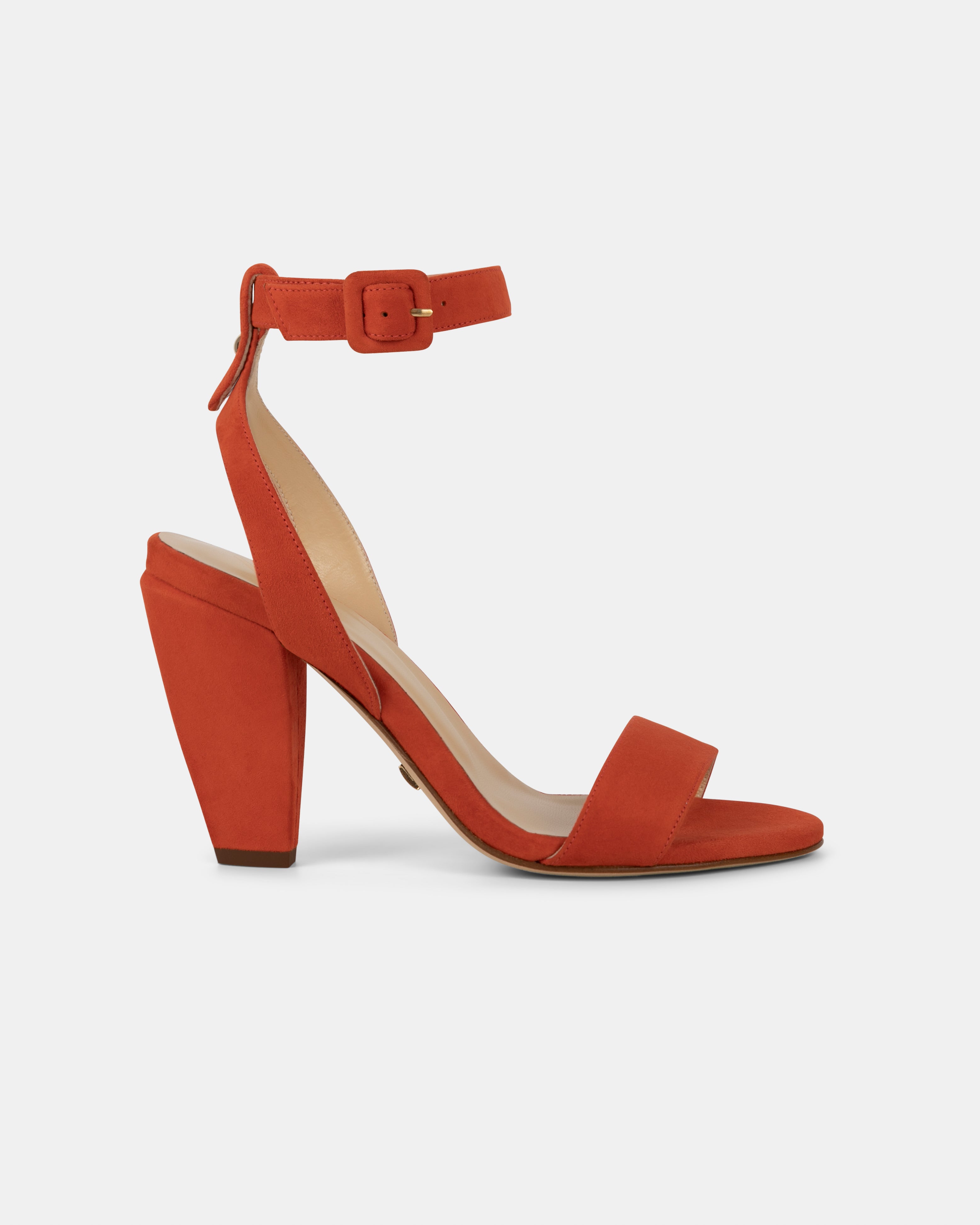 KARA Heels RJ